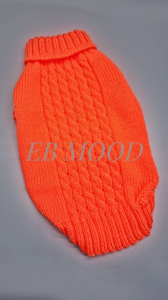 Maglione IRLANDESE per cani con stile in pura lana 100% merino, realizzato interamente a mano. Morbido, caldo e artigianale, ideale per l’inverno.